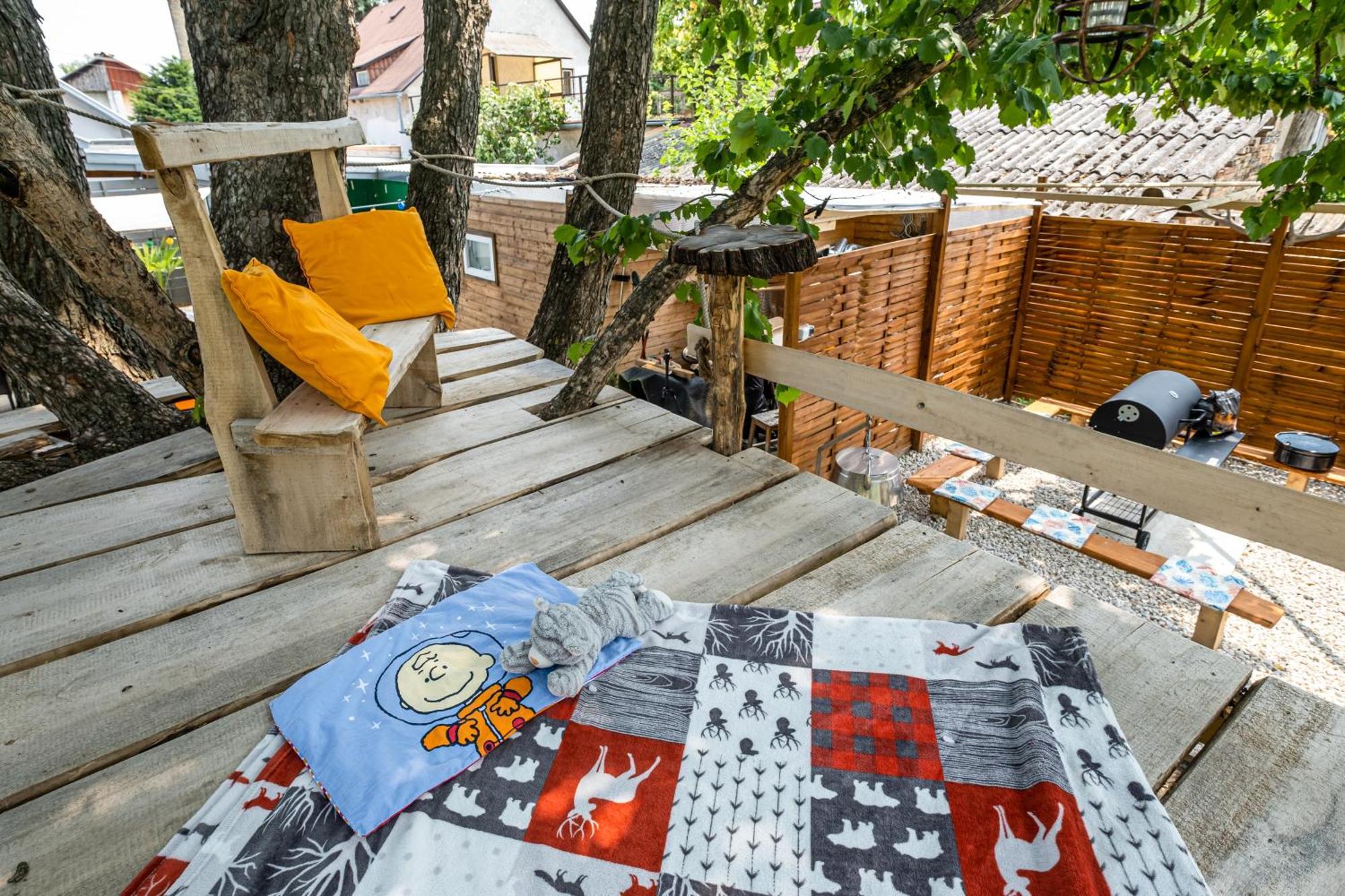 Szuerke Vendeghaz Balatonkenesen Apartment Exterior photo